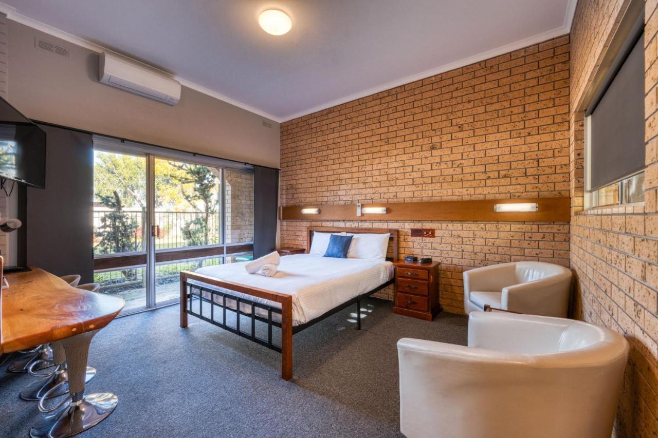 Colac Mid City Motor Inn Esterno foto