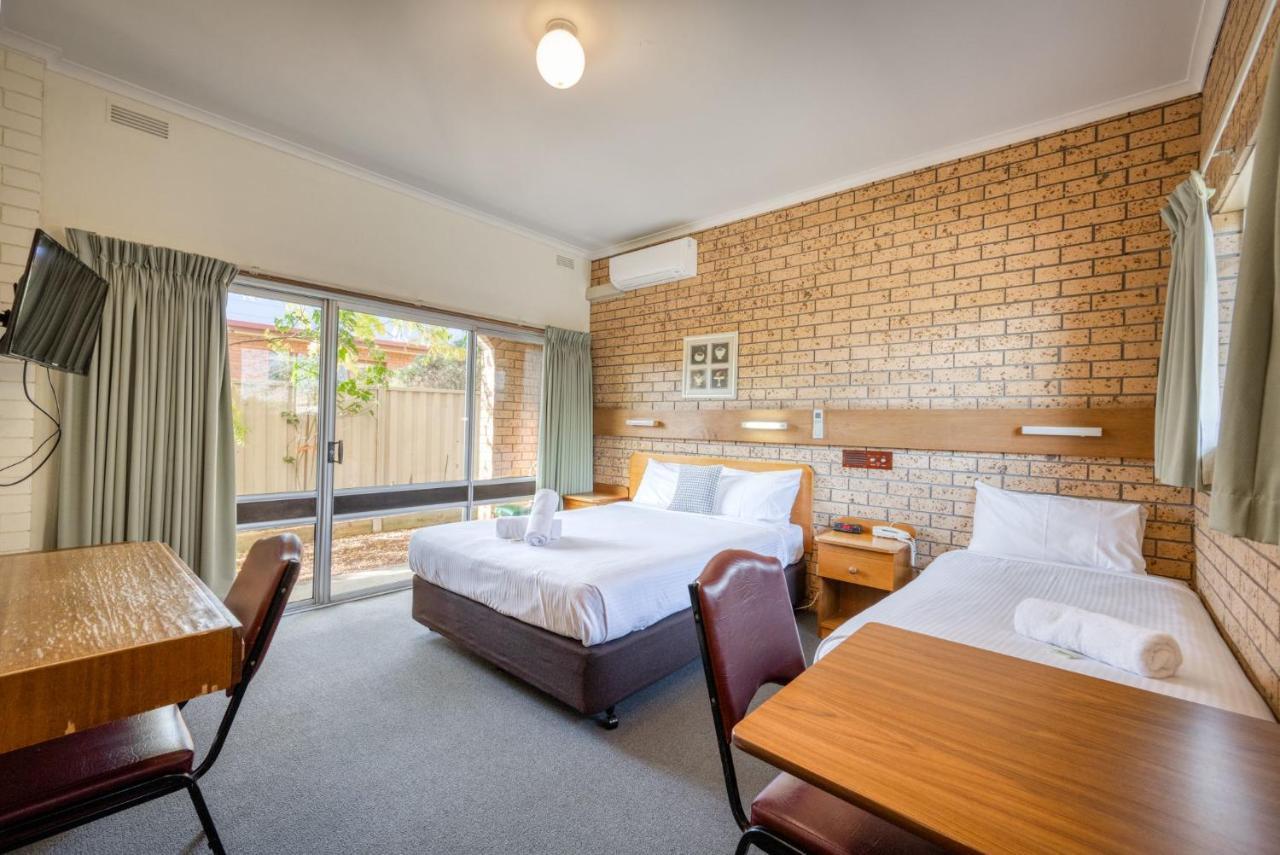 Colac Mid City Motor Inn Esterno foto