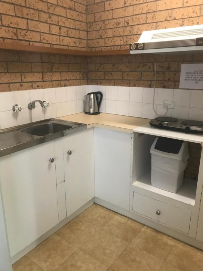 Colac Mid City Motor Inn Esterno foto