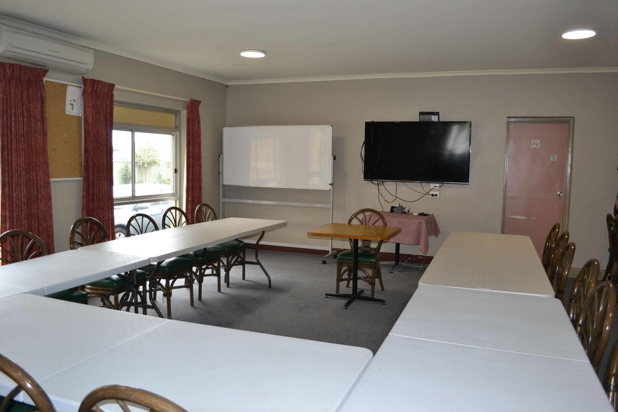 Colac Mid City Motor Inn Esterno foto