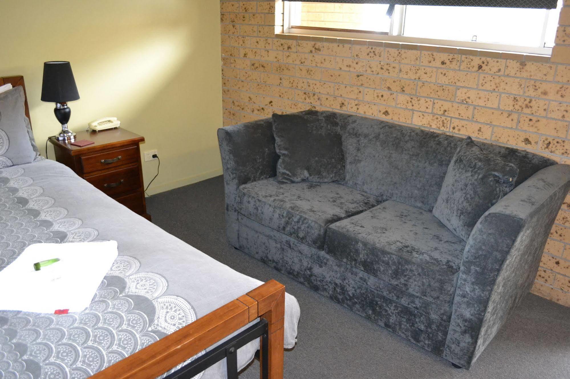 Colac Mid City Motor Inn Esterno foto
