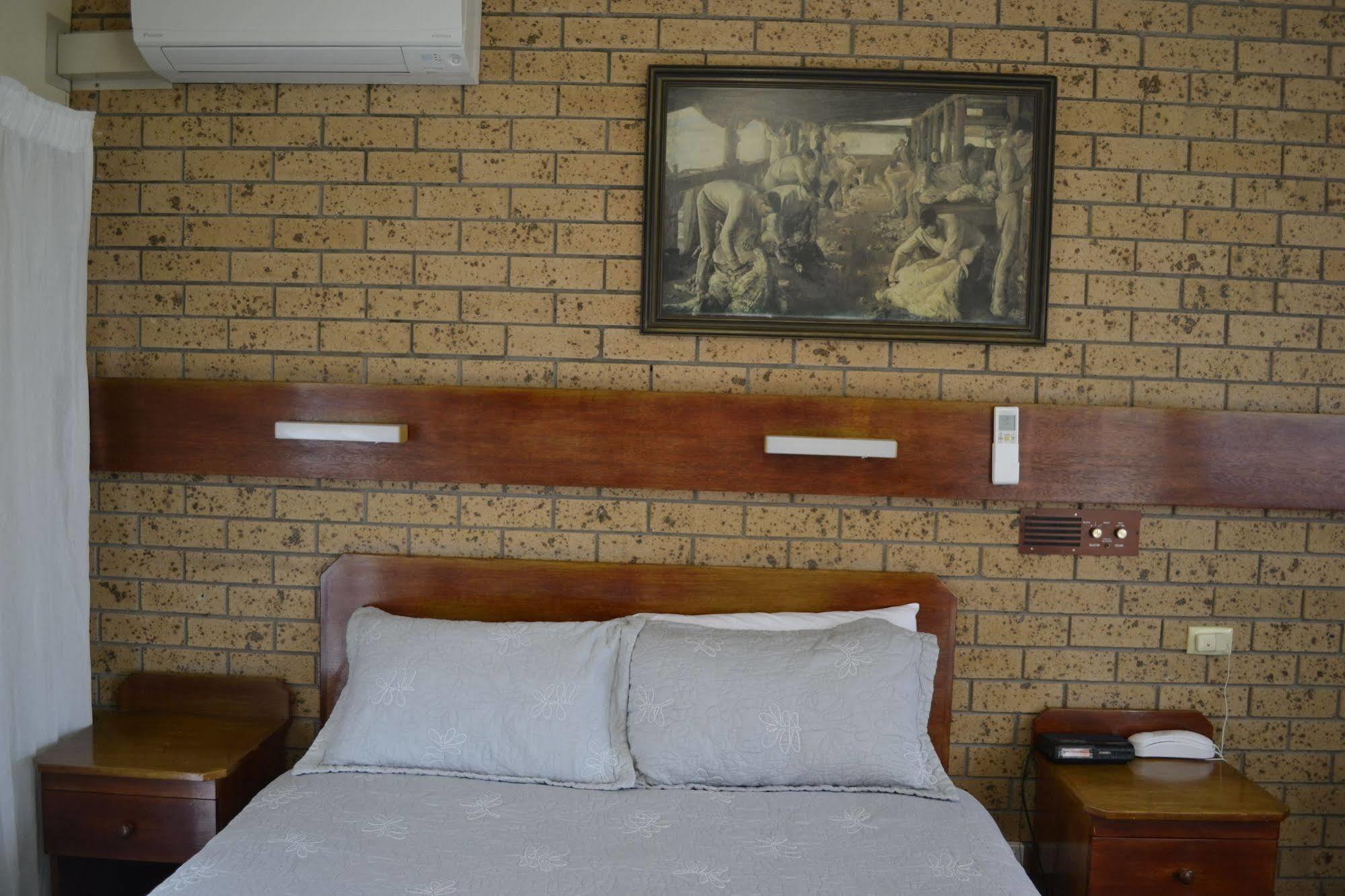 Colac Mid City Motor Inn Esterno foto