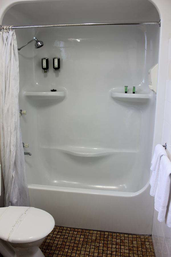 Colac Mid City Motor Inn Esterno foto